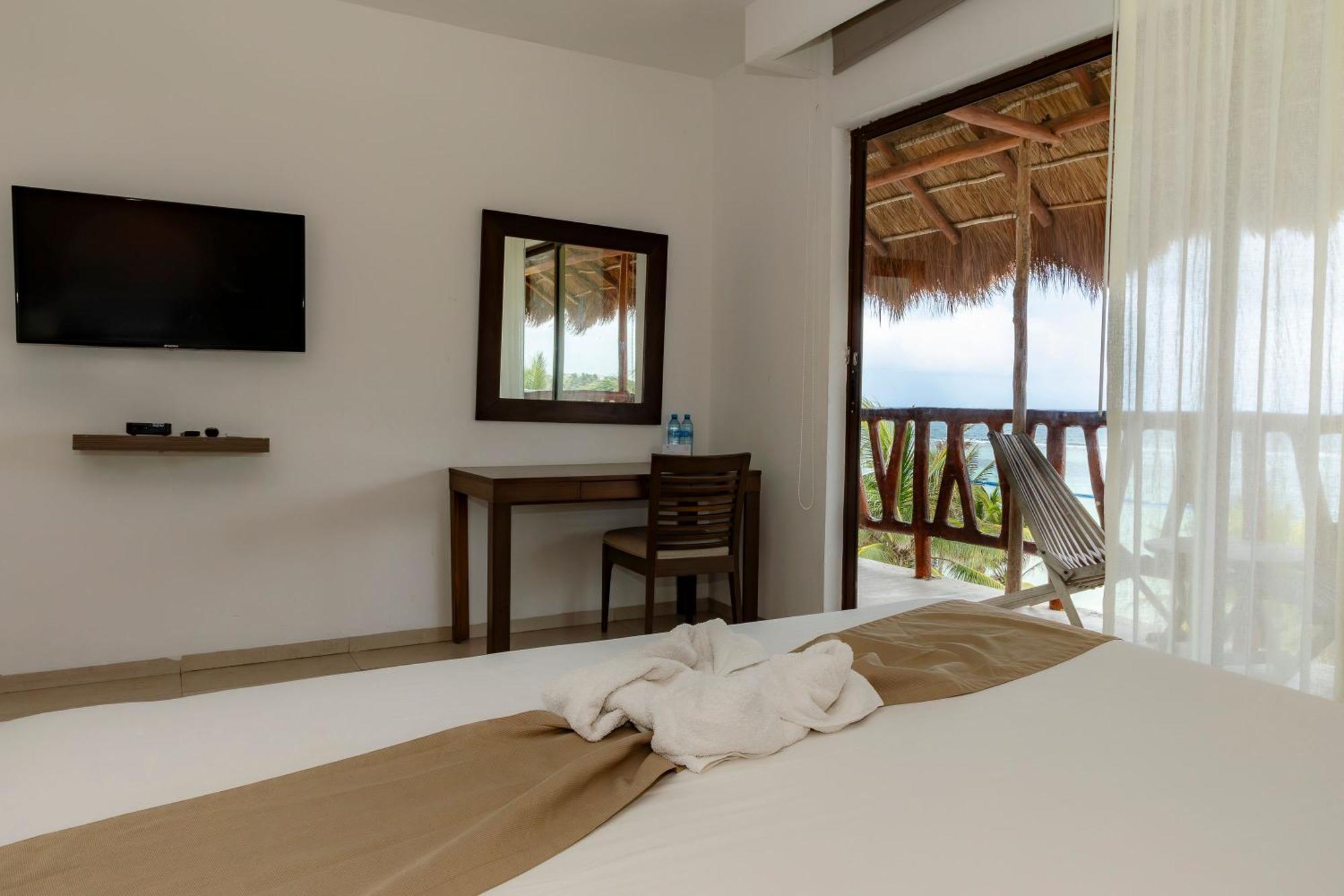Quinto Sole Hotel Mahahual Exterior foto